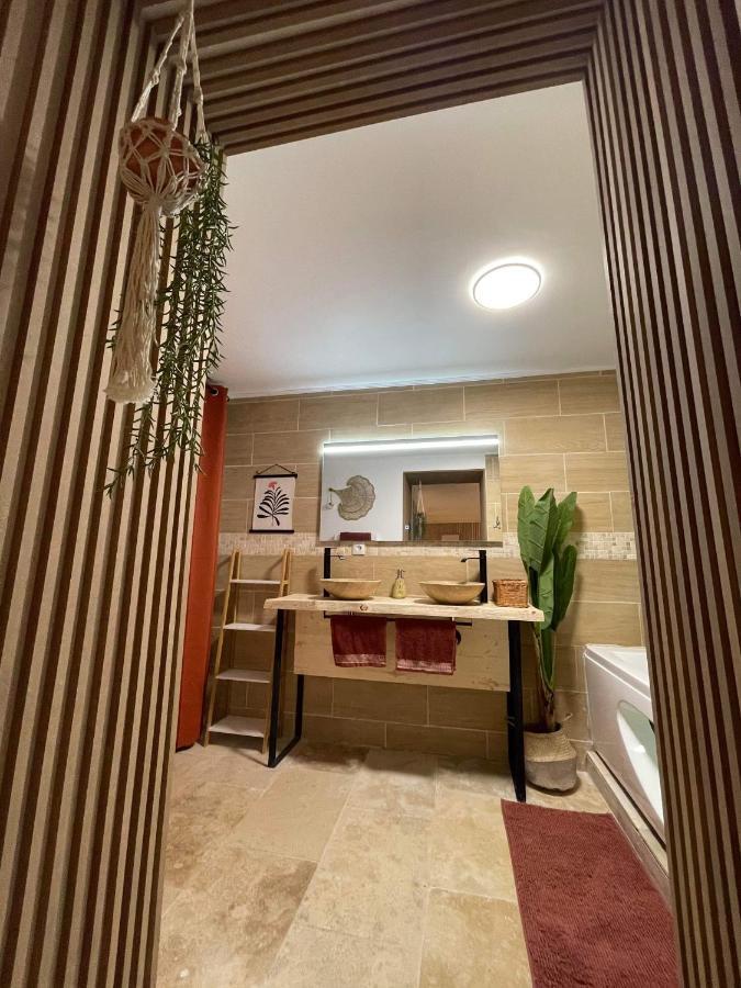 Velours & Balneo Appartement Saint-Nazaire  Buitenkant foto