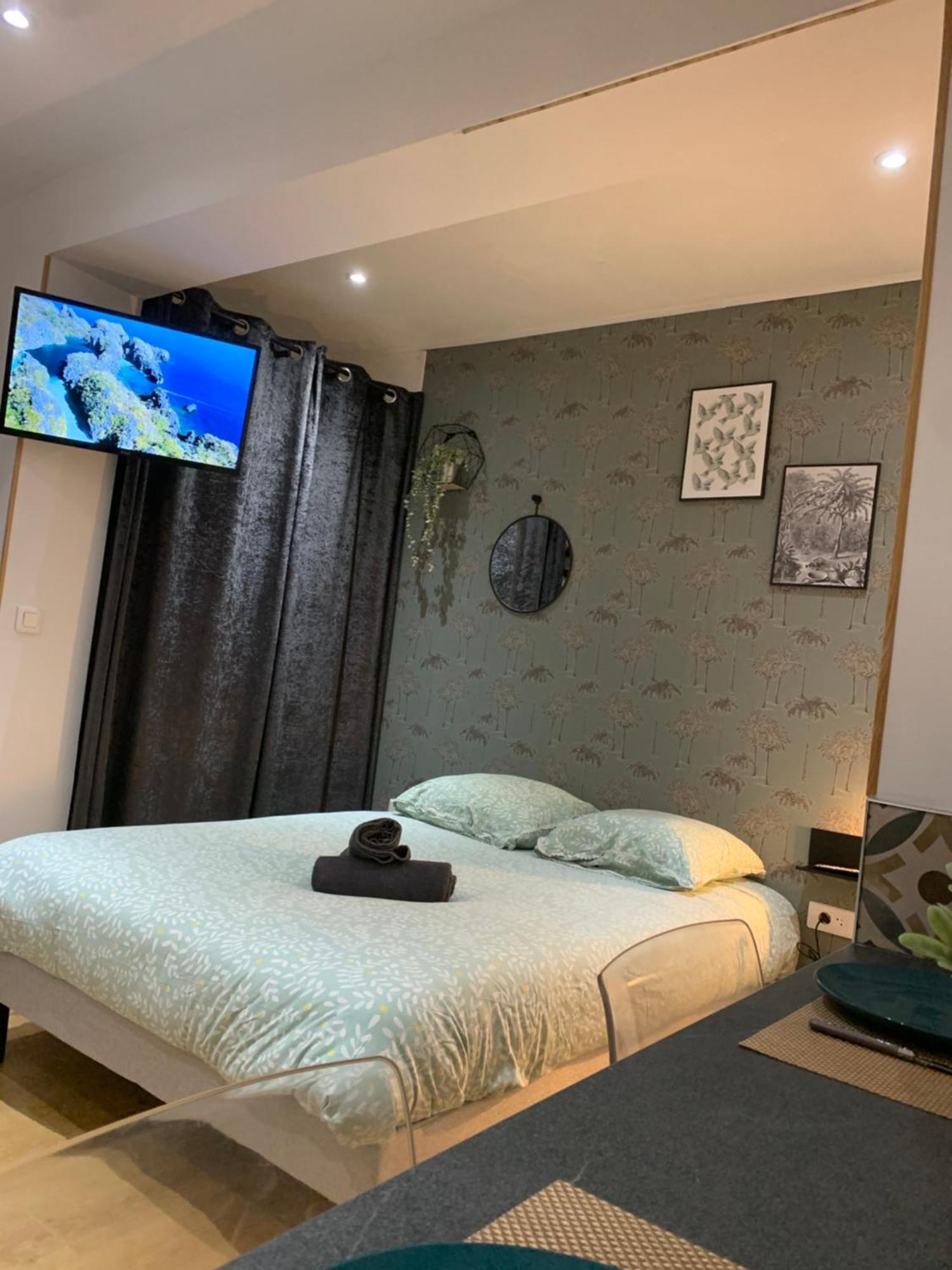 Velours & Balneo Appartement Saint-Nazaire  Buitenkant foto